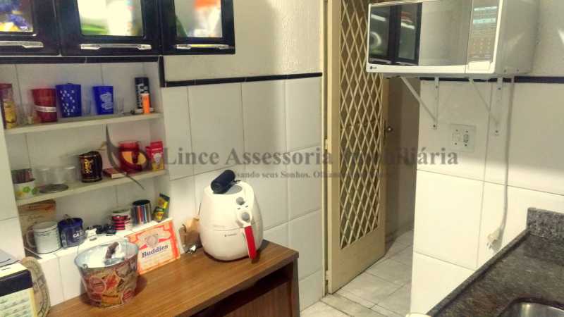 Apartamento à venda com 1 quarto, 60m² - Foto 17