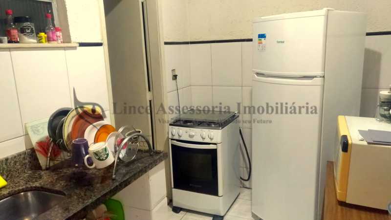 Apartamento à venda com 1 quarto, 60m² - Foto 18