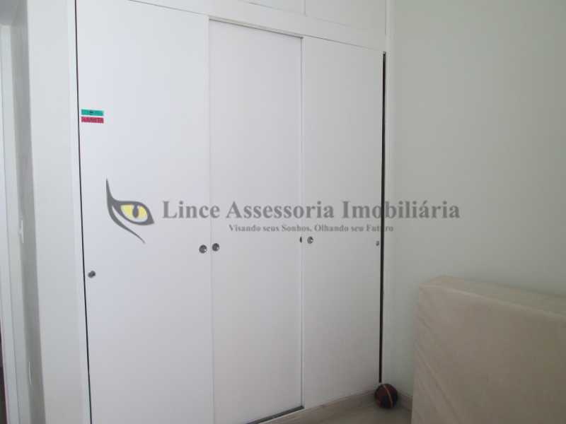 Apartamento à venda com 2 quartos, 73m² - Foto 7