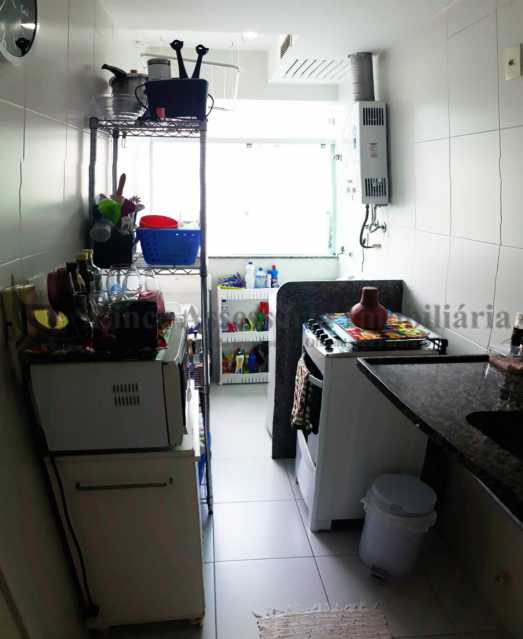 Apartamento à venda com 2 quartos, 57m² - Foto 13