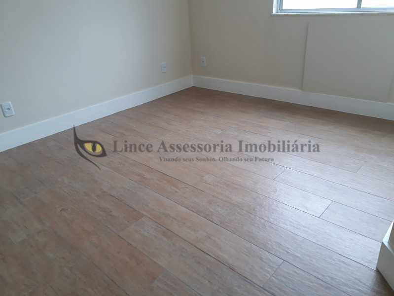 Apartamento à venda com 3 quartos, 104m² - Foto 10