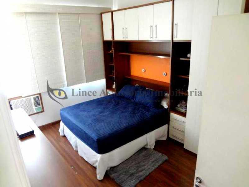 Apartamento à venda com 3 quartos, 106m² - Foto 4