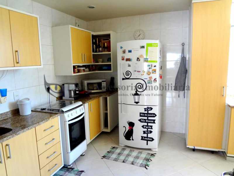 Apartamento à venda com 3 quartos, 106m² - Foto 14