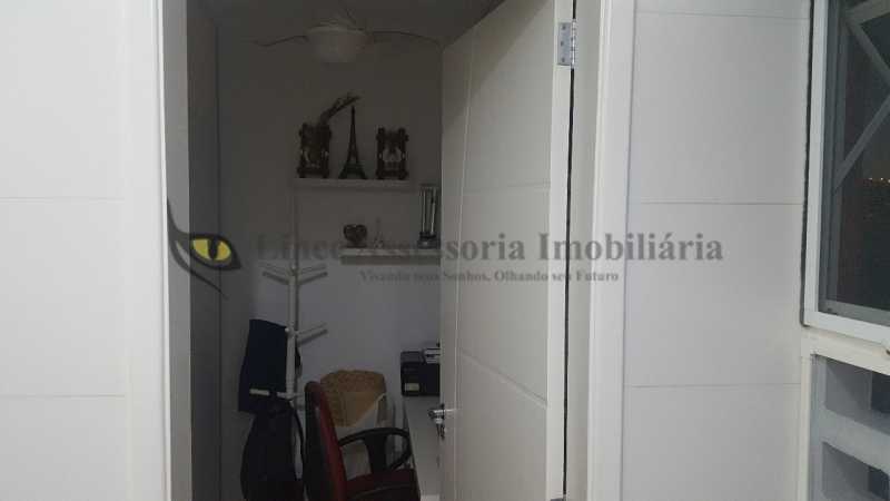 Apartamento à venda com 2 quartos, 70m² - Foto 10