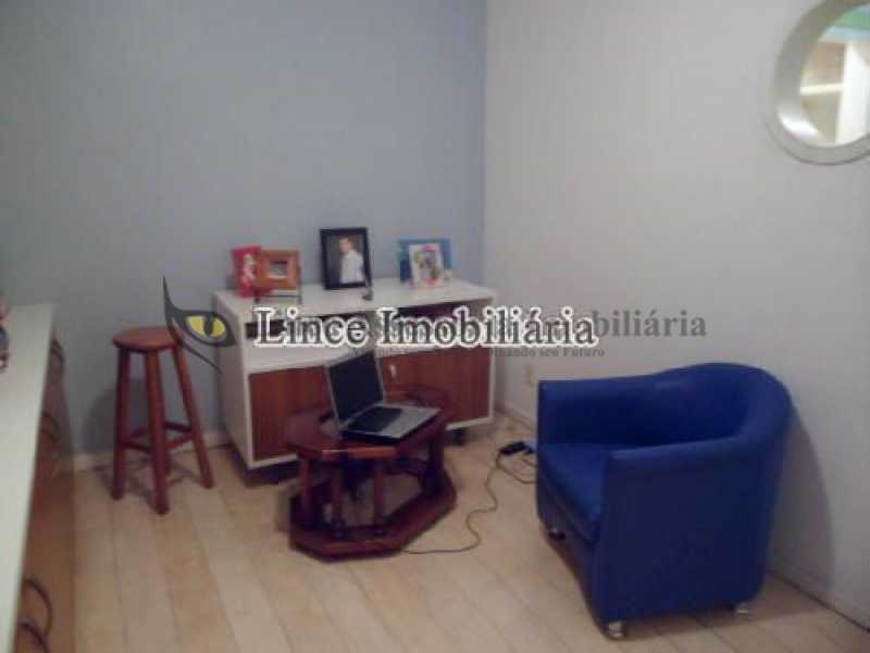 Apartamento à venda com 4 quartos, 166m² - Foto 6