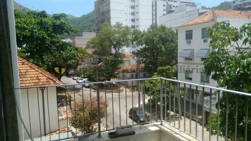 Apartamento à venda com 2 quartos, 72m² - Foto 7