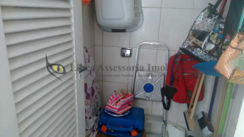 Apartamento à venda com 2 quartos, 72m² - Foto 29