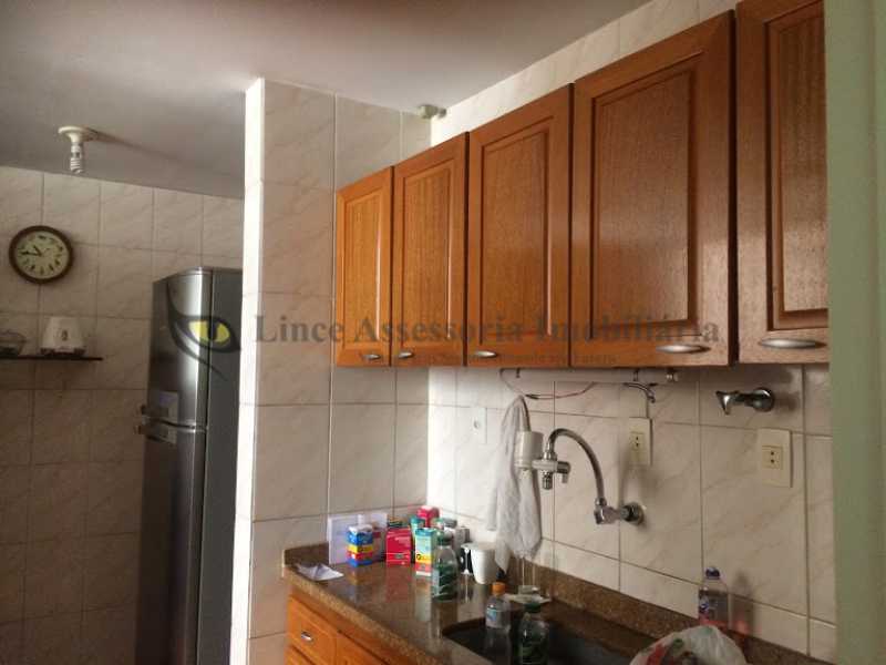 Apartamento à venda com 2 quartos, 65m² - Foto 15