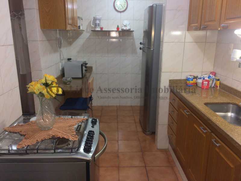 Apartamento à venda com 2 quartos, 65m² - Foto 16