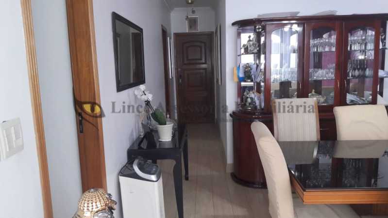 Apartamento à venda com 2 quartos, 82m² - Foto 1