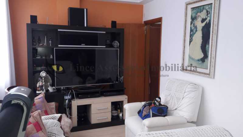 Apartamento à venda com 2 quartos, 82m² - Foto 4