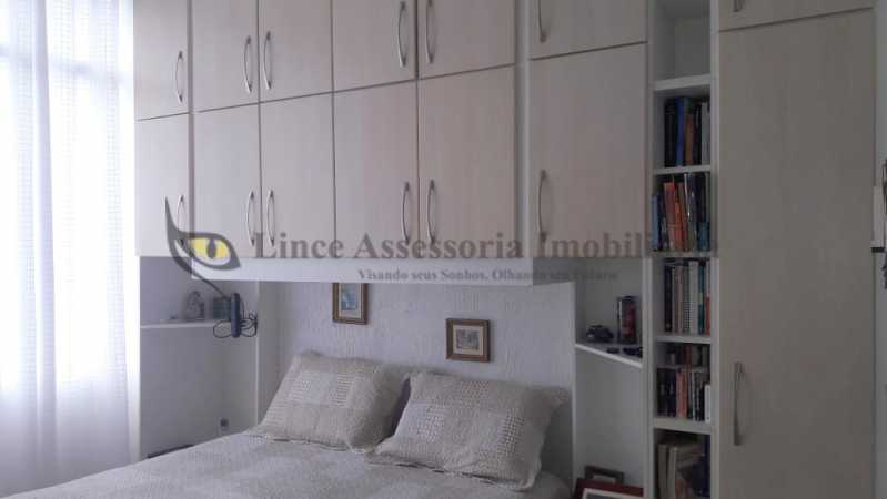 Apartamento à venda com 2 quartos, 82m² - Foto 11