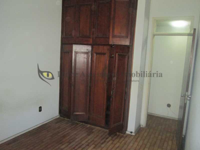 Apartamento à venda com 3 quartos, 110m² - Foto 9