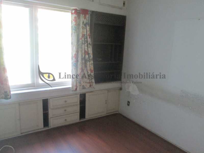 Apartamento à venda com 3 quartos, 110m² - Foto 13