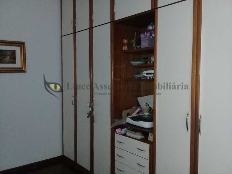 Apartamento à venda com 2 quartos, 77m² - Foto 9