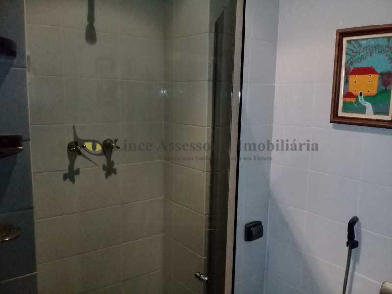 Apartamento à venda com 2 quartos, 77m² - Foto 12