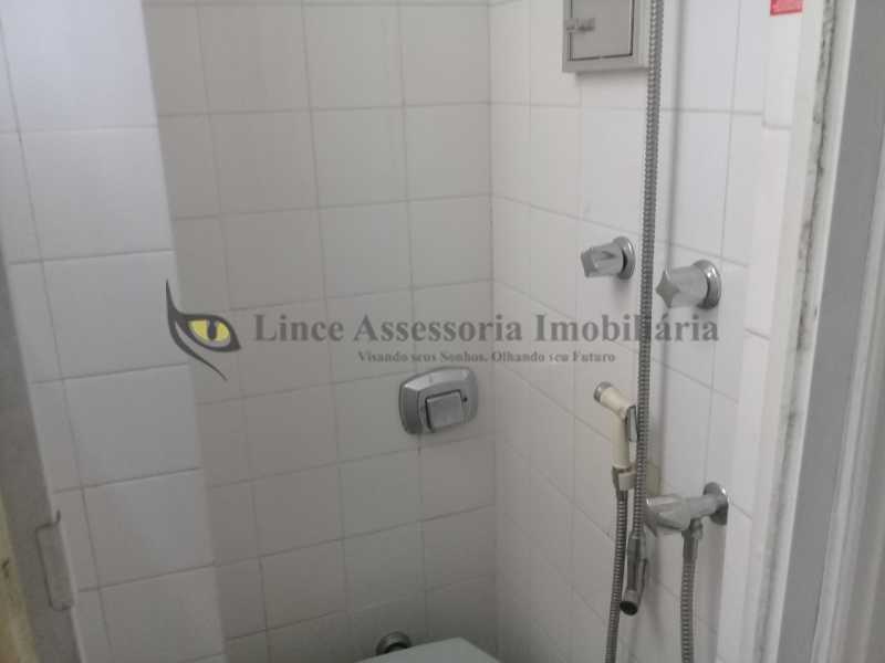 Apartamento à venda com 2 quartos, 77m² - Foto 18