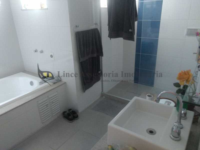 Casa à venda com 3 quartos, 240m² - Foto 12