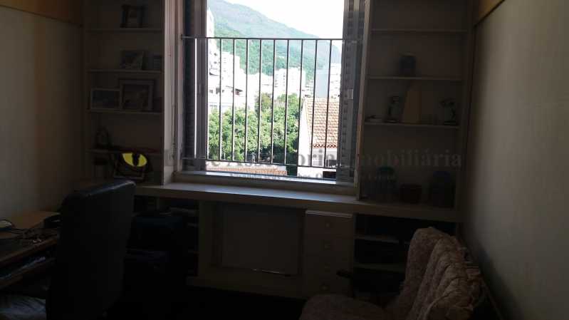 Apartamento à venda com 3 quartos, 180m² - Foto 18