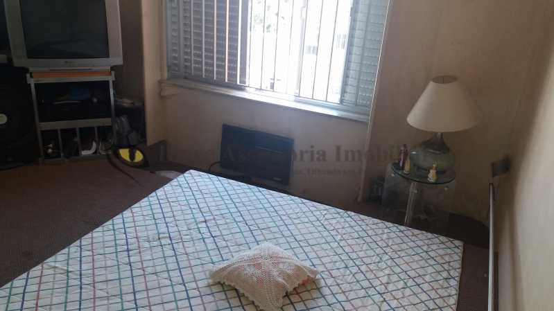 Apartamento à venda com 3 quartos, 180m² - Foto 23