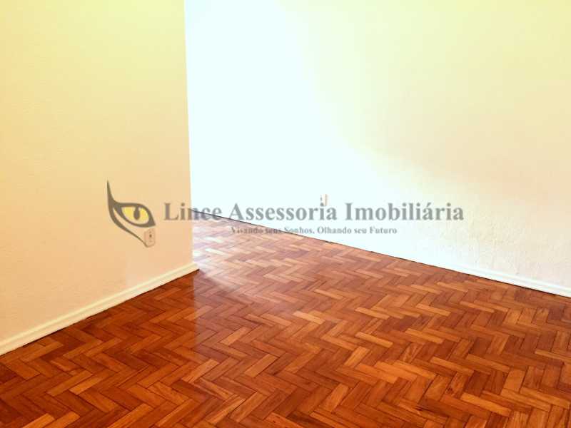 Apartamento para alugar com 3 quartos, 116m² - Foto 4