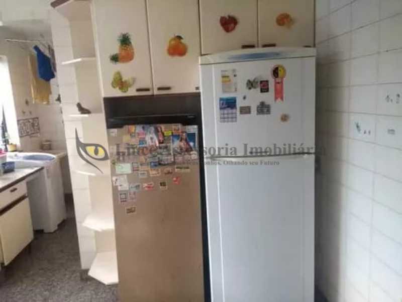 Apartamento à venda com 3 quartos, 130m² - Foto 14