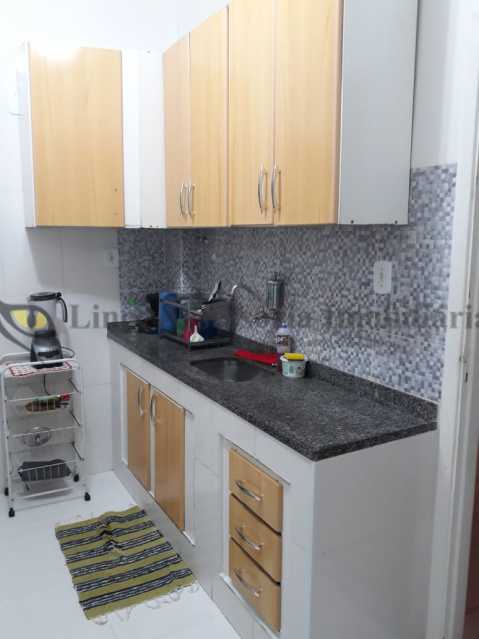 Apartamento à venda com 2 quartos, 84m² - Foto 11