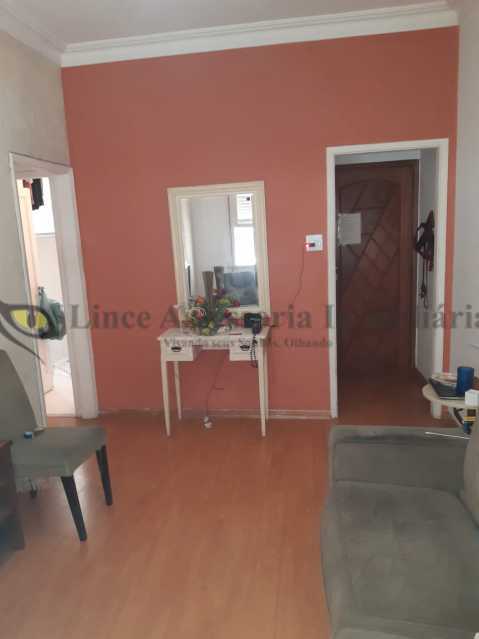 Apartamento à venda com 2 quartos, 84m² - Foto 1