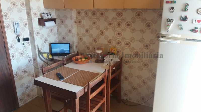 Apartamento à venda com 2 quartos, 83m² - Foto 15