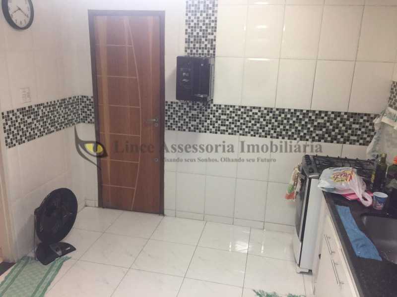 Apartamento à venda com 3 quartos, 144m² - Foto 7