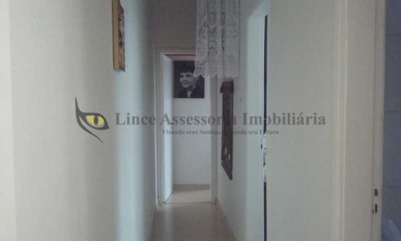 Apartamento à venda com 2 quartos, 70m² - Foto 17