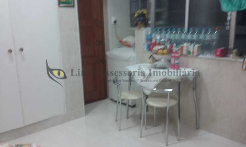 Apartamento à venda com 2 quartos, 70m² - Foto 26