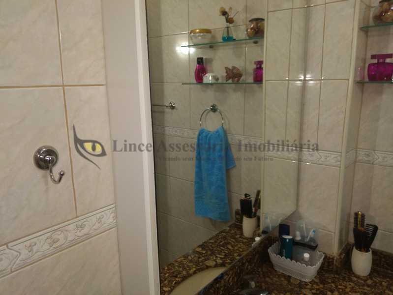 Apartamento à venda com 2 quartos, 73m² - Foto 11