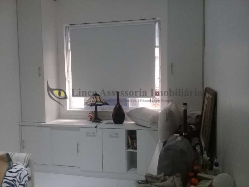 Apartamento à venda com 3 quartos, 128m² - Foto 11