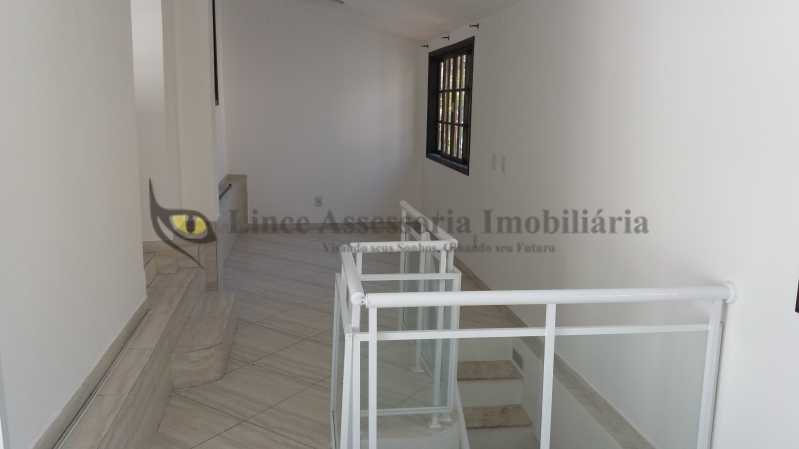 Casa de Vila à venda com 3 quartos, 160m² - Foto 16