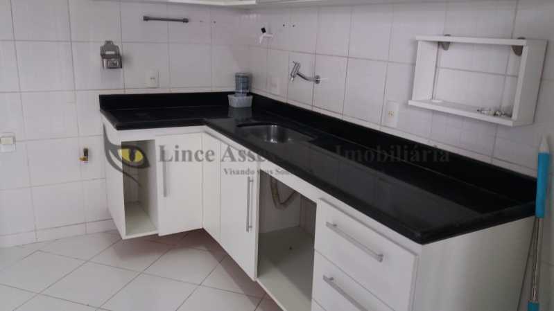 Casa de Vila à venda com 3 quartos, 160m² - Foto 27