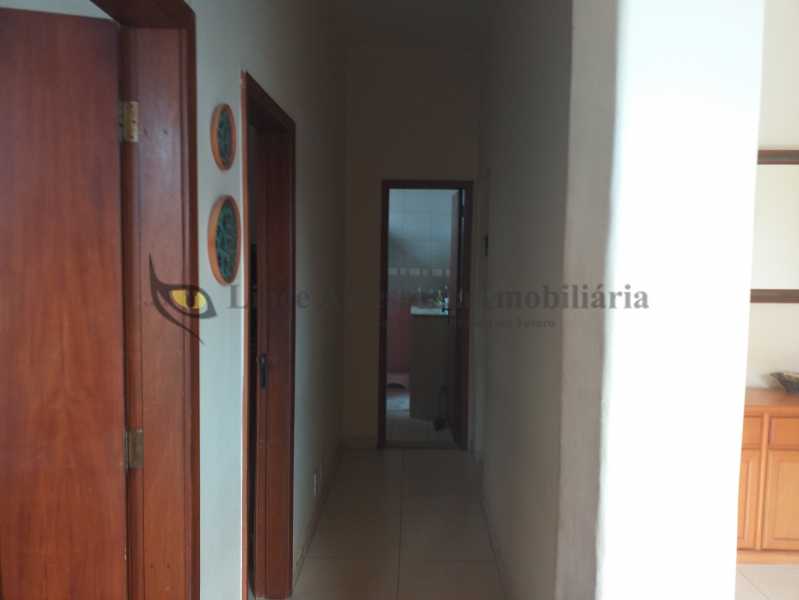 Apartamento à venda com 2 quartos, 80m² - Foto 3