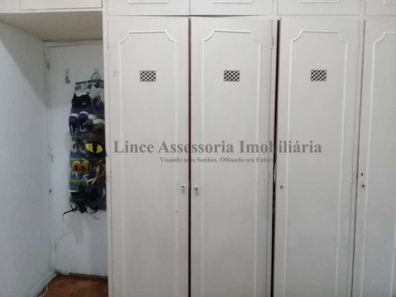 Apartamento à venda com 2 quartos, 64m² - Foto 5