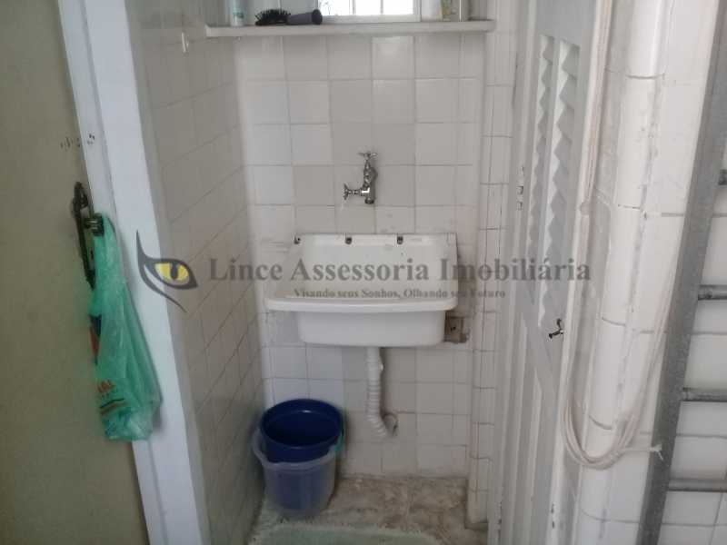 Apartamento à venda com 2 quartos, 64m² - Foto 17