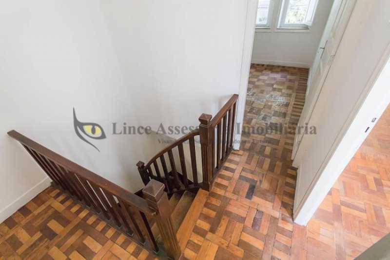 Casa à venda com 3 quartos, 170m² - Foto 25