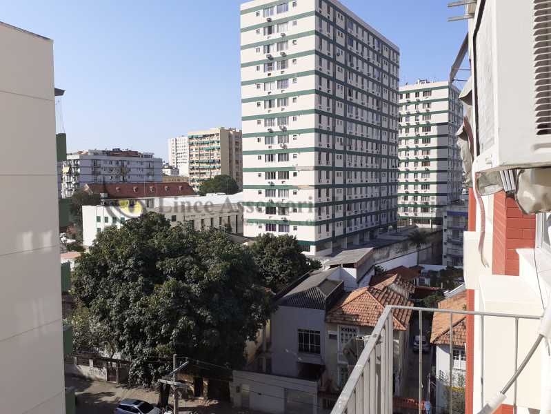 Apartamento à venda com 3 quartos, 110m² - Foto 4