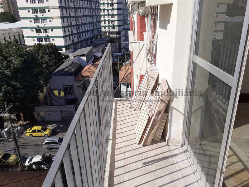 Apartamento à venda com 3 quartos, 110m² - Foto 22