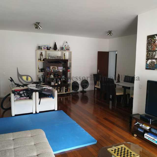 Apartamento à venda com 4 quartos, 145m² - Foto 2