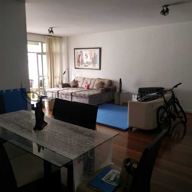 Apartamento à venda com 4 quartos, 145m² - Foto 6