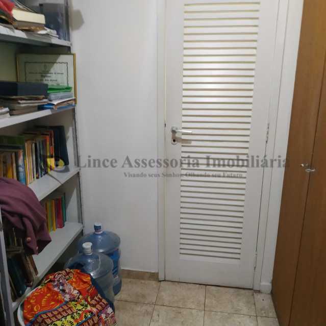 Apartamento à venda com 4 quartos, 145m² - Foto 19