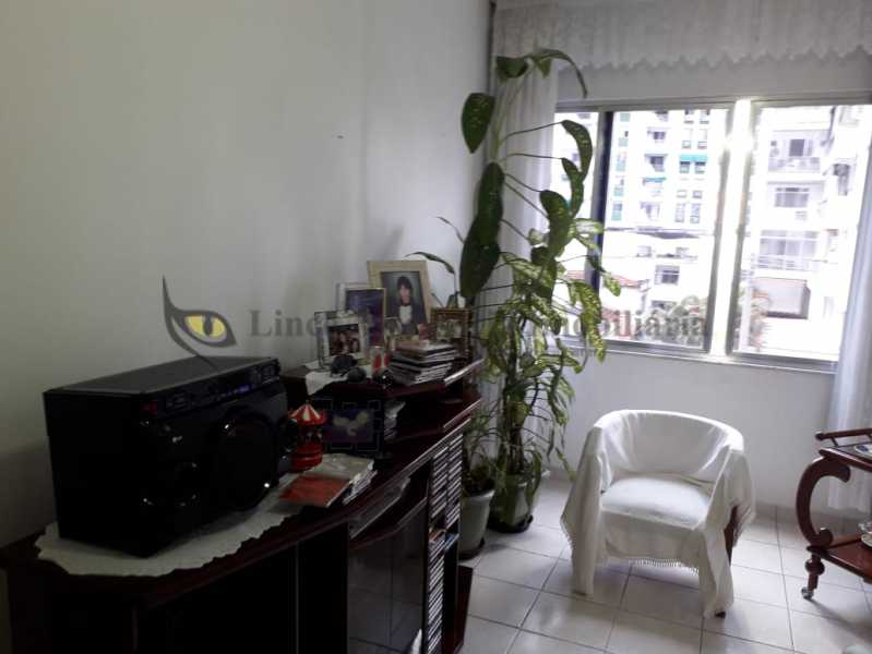 Apartamento à venda com 2 quartos, 80m² - Foto 1