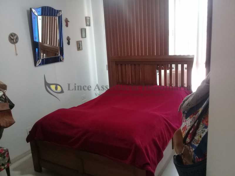 Apartamento à venda com 3 quartos, 80m² - Foto 7