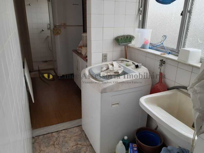 Apartamento à venda com 2 quartos, 64m² - Foto 17