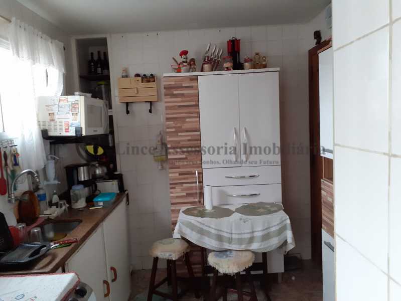 Apartamento à venda com 2 quartos, 64m² - Foto 14