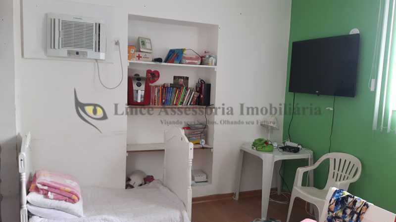 Apartamento à venda com 4 quartos, 253m² - Foto 5